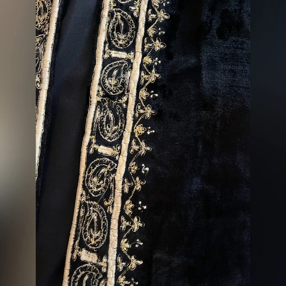 Soft surroundings Elegant Black and Gold Women's Jacket Size Small Runs Large - Picture 13 of 16